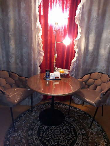 Стол Тулип 90х73 дуб вотан / белый  - Уцененный экземпляр фото покупателя 111