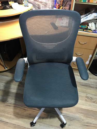 Компьютерное кресло Konfi gray / blue / white фото покупателя 304