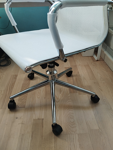 Компьютерное кресло Reus черная сетка / хром фото покупателя 51