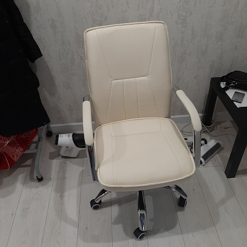 Компьютерное кресло Nadir белое фото покупателя 1